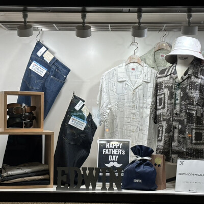 バス通りにてディスプレイ展開中！
