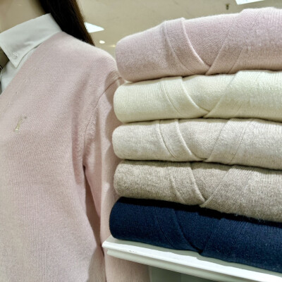 ウールニット【シャンパン女神】販売中