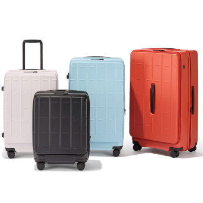 省スペースで収納が可能！シンプルで使いやすいスーツケース！