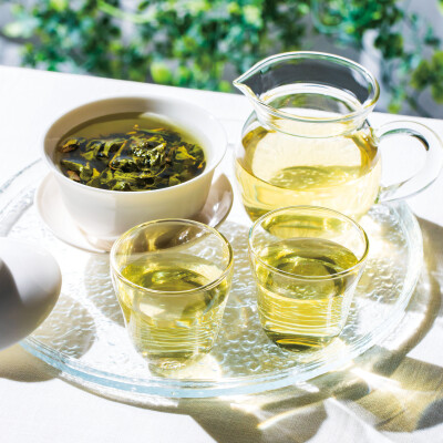 「香り」の旬を楽しむ、台湾春摘み烏龍茶。