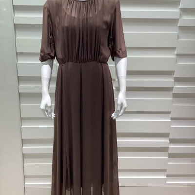 大人のシフォンドレス