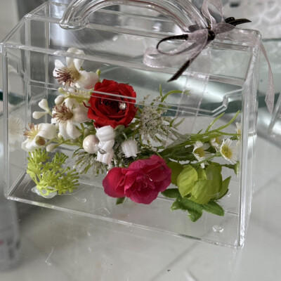幸福を運んでくれるスズランのお花を大切なあの方に♡